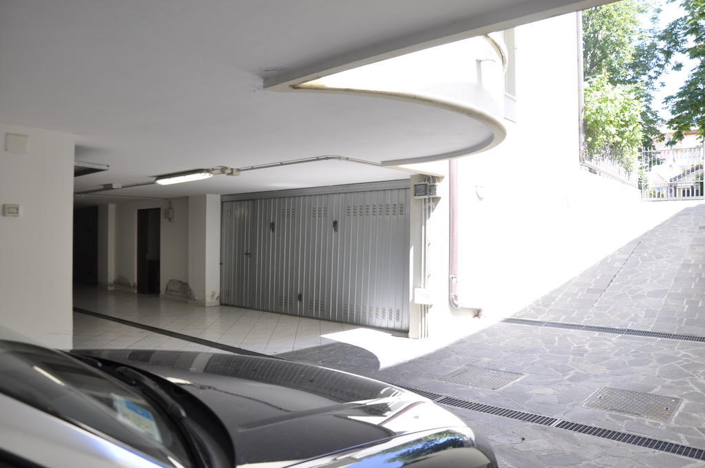 Residence Hamilton Riccione Eksteriør billede