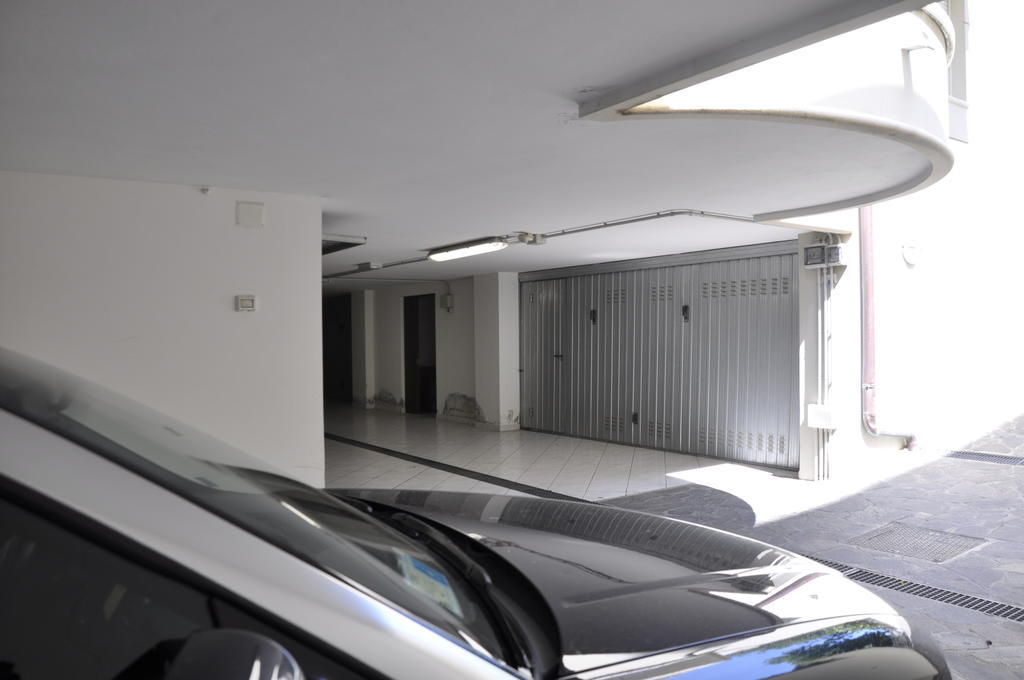 Residence Hamilton Riccione Eksteriør billede