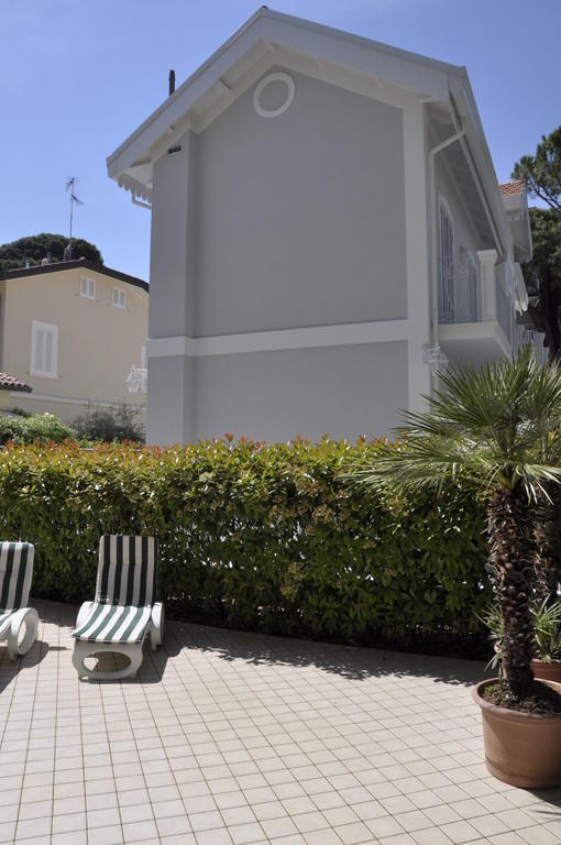 Residence Hamilton Riccione Eksteriør billede